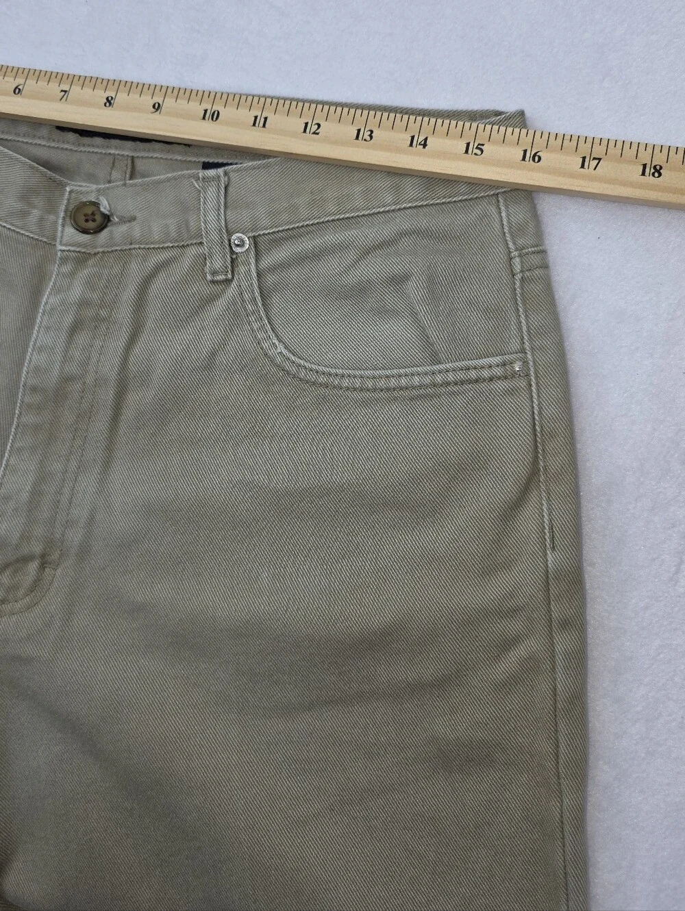 Calvin Klein Men's Casual Straight-Leg Jeans Beige Tan Size 34 CS-3671